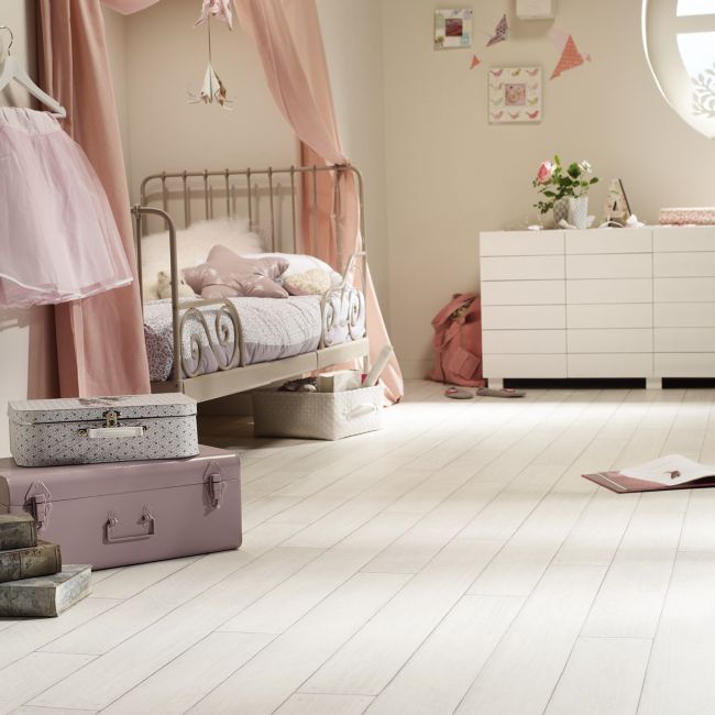 White on sale floor bedroom