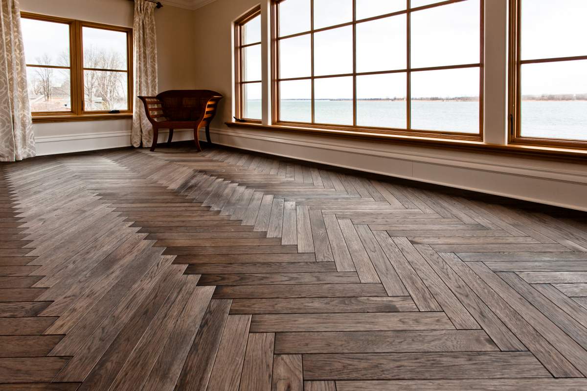 herringbone-flooring|finished-vs-unfinished-wood-flooring|floor-in-the-kitchen
