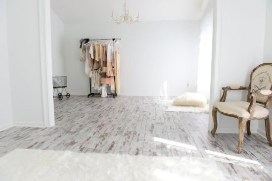white-wood-flooring